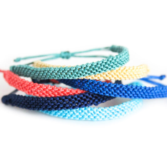 Sup Beaches Single Color Knotted Bracelet